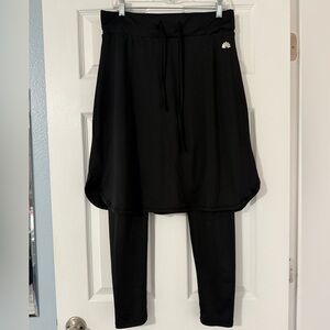 EUC Courtney Toliver Black Shirttail Snoga